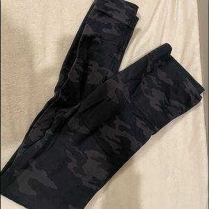 Spanx, Camo seamless Leggings